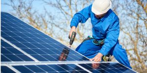 Installation Maintenance Panneaux Solaires Photovoltaïques à Sazos